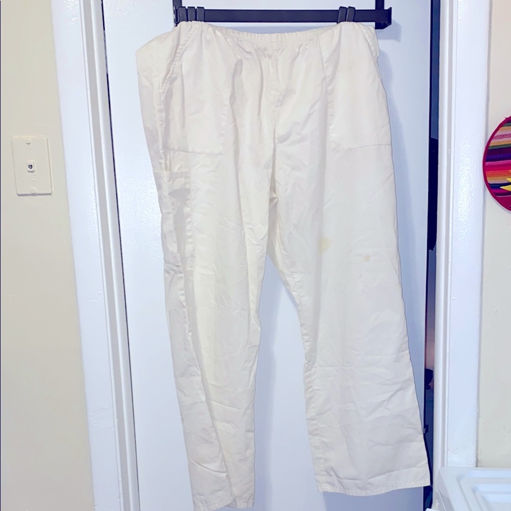 Scrubstar Cream Sweatpants Relaxed Fit Elastic Waistband